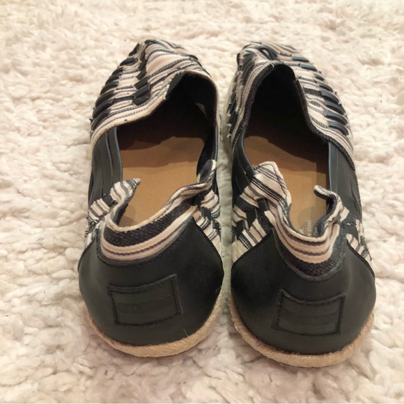 Toms Huarache Alpargata Woven Leather Espadrille Slip On Shoes Black White 12 - Picture 3 of 10